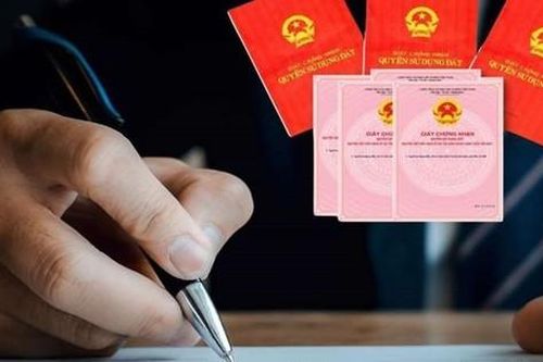 Bố mẹ tặng con gái nhà đất làm tài sản riêng, con rể có phải ký giấy từ chối tài sản không?