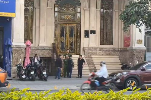 Công an khám xét thẩm mỹ viện Mailisa Đà Nẵng, tạm ngừng đón khách