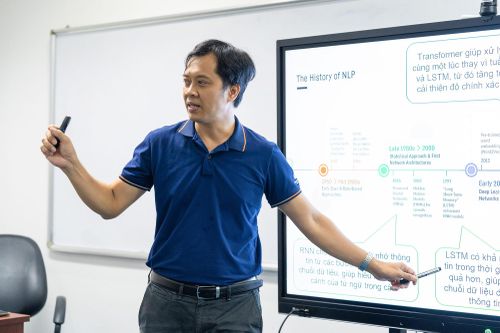 FPT áp dụng mô hình đào tạo thạc sĩ mới tại Đà Nẵng, Cần Thơ