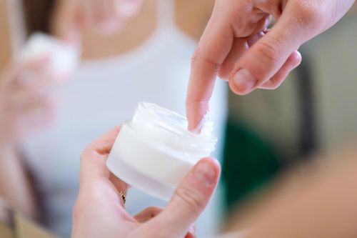 Bộ Y tế buộc thu hồi triệt để, tiêu hủy thêm hàng loạt mỹ phẩm