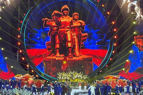 'Tôi là người thợ lò': Bản hùng ca bất diệt của vùng than Quảng Ninh
