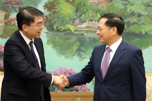 Hoạt động của lãnh đạo Đảng, Nhà nước