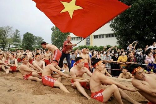 Hà Nội tổ chức nhiều hoạt động tôn vinh di sản Kéo co