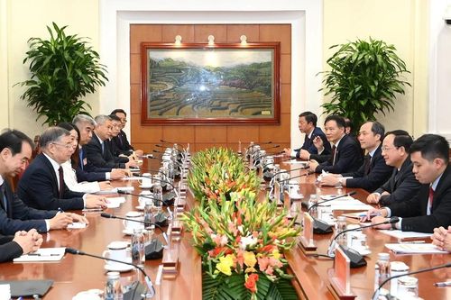 Trưởng Ban Tuyên giáo và Dân vận Trung ương hội đàm với Trưởng Ban Tuyên truyền Trung ương Đảng Cộng sản Trung Quốc