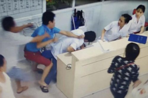 Bảo vệ nhân viên y tế