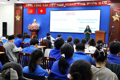 TP Hồ Chí Minh: Lắng nghe thanh niên nói về vấn đề mức sinh thấp