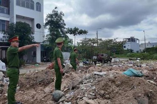 Công an phường quyết liệt xử lý tình trạng đổ xà bần trái phép