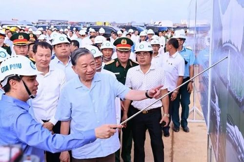 Tổng Bí thư Tô Lâm: Đầu tư đồng bộ hạ tầng giao thông kết nối sân bay Long Thành