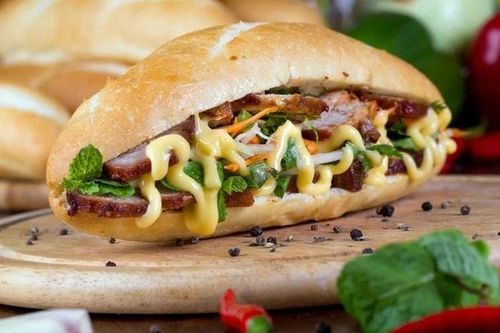 Vì sao bánh mì dễ nhiễm vi khuẩn Salmonella?