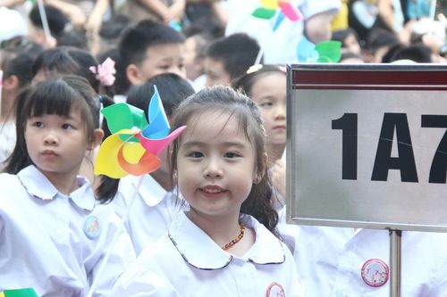 Đừng 'biến' tình yêu con thành áp lực học tập