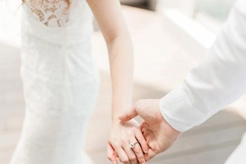 'Giao kèo' ngầm giúp hôn nhân hạnh phúc