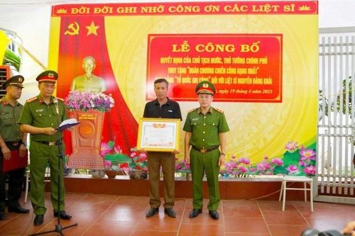 Em gái liệt sĩ Nguyễn Đăng Khải được tuyển dụng vào ngành Công an