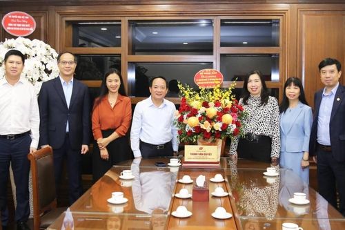 Bộ Ngoại giao chúc mừng tân Trưởng Ban Tuyên giáo và Dân vận Trung ương Trịnh Văn Quyết