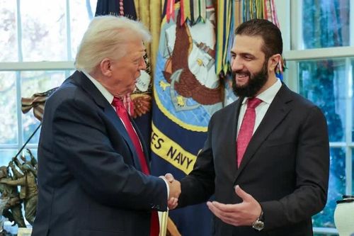 Syria đi qua 'cánh cửa lịch sử'