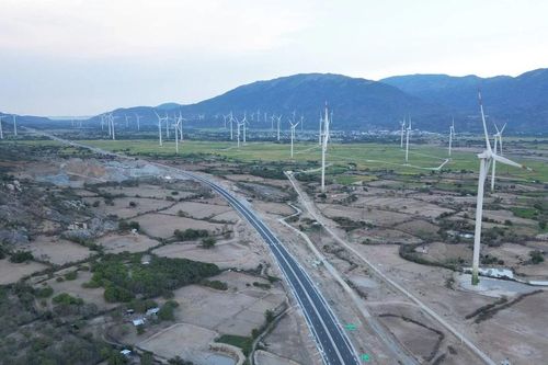 Lý do trạm dừng nghỉ trên hai tuyến cao tốc qua Khánh Hòa chậm tiến độ