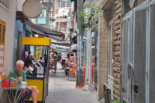 Nhà 'hộp diêm' tại phố Tây Bùi Viện có giá tới 600 triệu/m2
