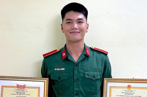 Thi lại đại học, chàng trai quê Hưng Yên thành thủ khoa đặc công nước
