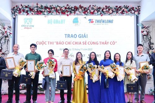 Báo và phát thanh, truyền hình Nghệ An đoạt giải Nhất cuộc thi 'Báo chí Chia sẻ cùng thầy cô 2025'