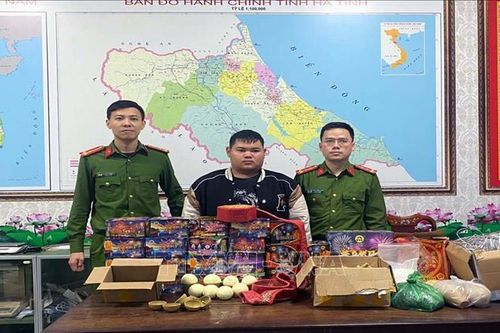 Triệt phá đường dây buôn bán hàng cấm liên tỉnh