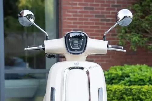 Xe tay ga 150cc, phanh ABS 2 kênh, giá gần 20 triệu đồng