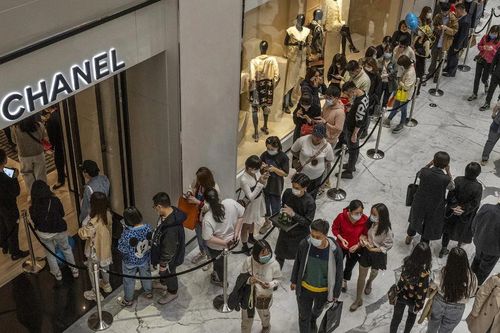 Châu Á đang giữ vai trò 'chiến lược' của ngành hàng xa xỉ