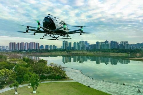 Đại biểu Quốc hội đề nghị cần hoàn thiện khung pháp lý về 'hàng không tầm thấp'