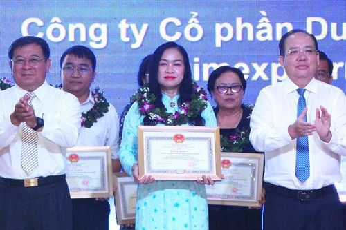Bông hồng vàng ngành dược