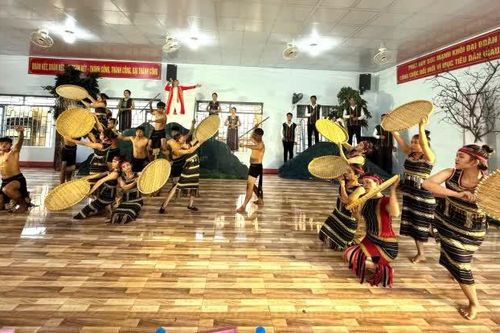 Tổng duyệt chương trình nghệ thuật Đồng Nai ngày mới - Bản sắc, đoàn kết và hội nhập