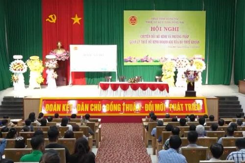 Gần 1.000 hộ kinh doanh dự hội nghị chuyển đổi mô hình thuế tại Đồng Nai