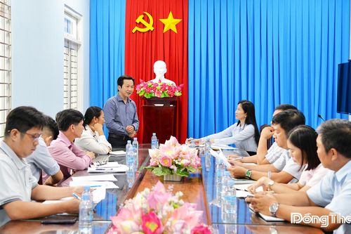 Báo và phát thanh, truyền hình Đồng Tháp làm việc với phường Trung An về công tác tuyên truyền