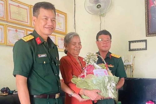 Nghĩa tình người lính Đoàn Kinh tế-Quốc phòng 710