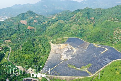 Cần xử lý dứt điểm tình trạng nước rỉ từ bãi rác Rù Rì