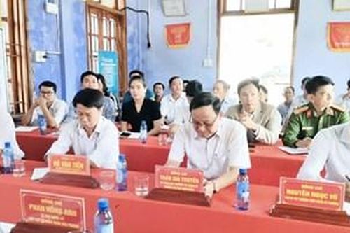 Cử tri kiến nghị nhiều vấn đề về đời sống dân sinh