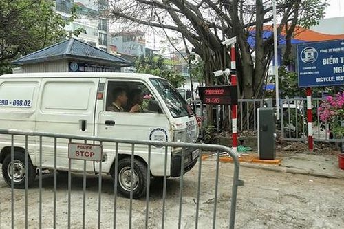 Gỡ khó thu phí không dừng tại bãi đỗ xe