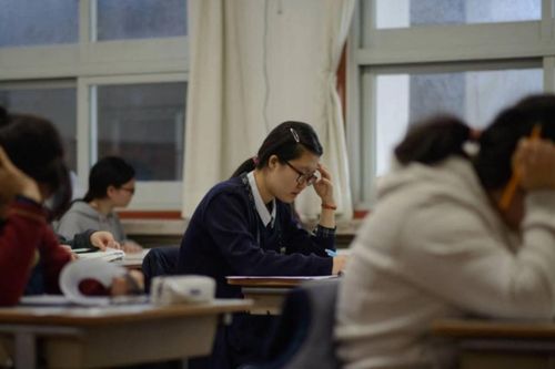 Hôm nay, Hàn Quốc 'đóng băng': Hơn nửa triệu sĩ tử bước vào kì thi khốc liệt