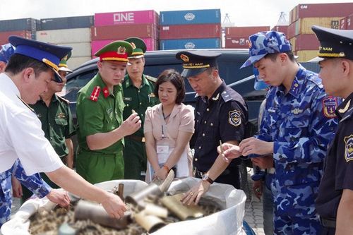 Phát hiện, thu giữ hơn 25 tấn vỏ đạn quân dụng nhập lậu