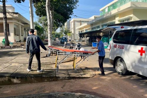 Điều tra vụ người đàn ông tử vong, nghi rơi từ tầng lầu khách sạn