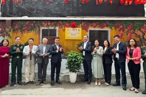 Phường Đống Đa ra mắt công trình 'Ngõ phố hạnh phúc'