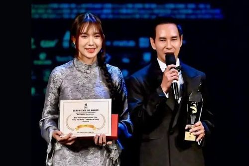 Đạo diễn Lý Hải nhận hai giải thưởng ở Mỹ
