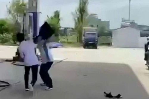 Tin mới nhất vụ học sinh lớp 12 bị học sinh lớp 11 đâm tử vong ở Thanh Hóa