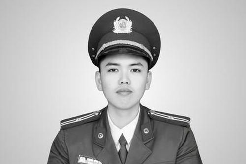 Tuyển dụng em gái Liệt sỹ Nguyễn Đăng Khải vào ngành Công an nhân dân