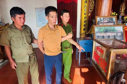 Thiếu tiền tiêu xài, đột nhập vào đình trộm tiền công đức