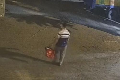 Nhân viên mới vào làm vài ngày đã đột nhập công ty để trộm ôtô