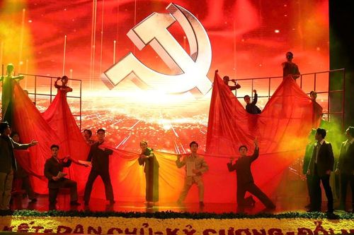Phát động phong trào thi đua 70 ngày cao điểm tăng tốc, bứt phá, lập thành tích thiết thực chào mừng Đại hội Đảng