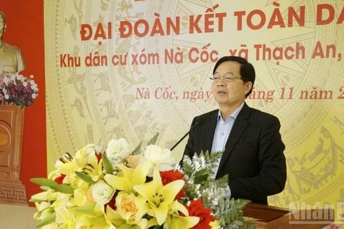Phó Thủ tướng Hồ Quốc Dũng dự Ngày hội Đại đoàn kết ở xã Thạch An