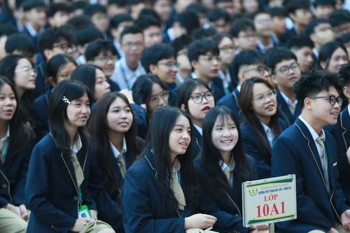 Nhà trường chú trọng trang bị kỹ năng an toàn trực tuyến cho học sinh