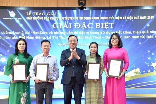40 tác phẩm báo chí được trao giải thưởng tuyên truyền tiết kiệm năng lượng