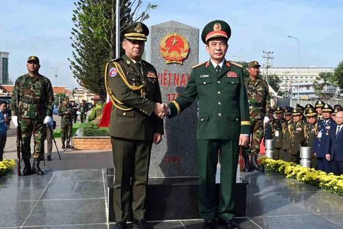 Giao lưu hữu nghị quốc phòng biên giới Việt Nam - Campuchia