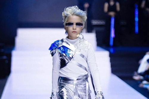 Trịnh Gia Huy gây ấn tượng trong màn kết show 'Mad Room: Infinity'