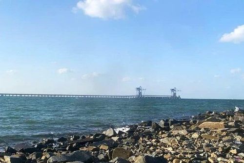 Bàng hoàng phát hiện thi thể người phụ nữ ở bờ biển Hà Tĩnh
